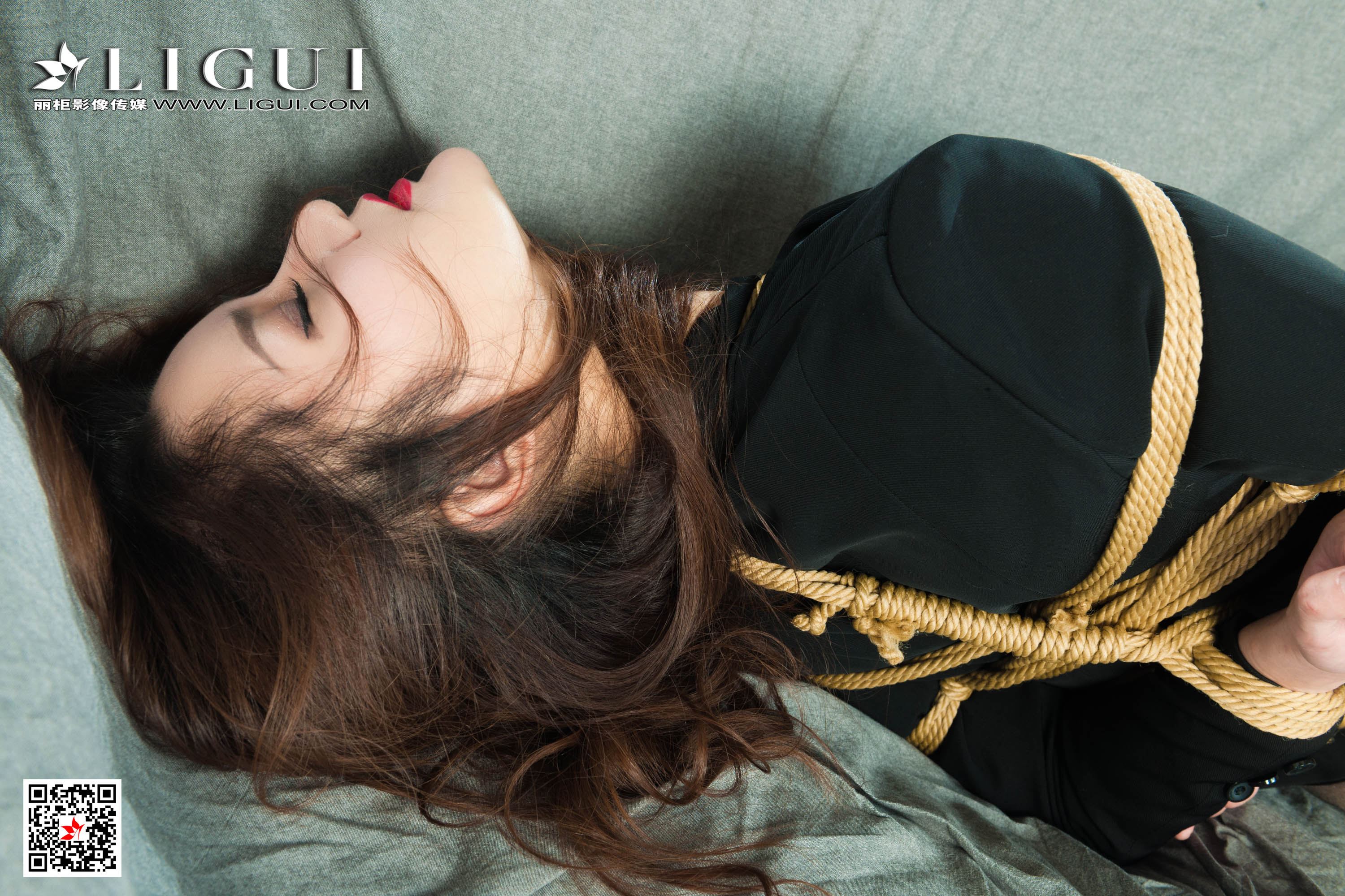 Ligui丽柜  2020.12.25《颤抖的花蕊》文芮